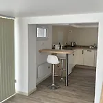 Meuble 2p 40 M2 Dans Avec Piscine A Vallauris, 4 Km De La Apartmán *
