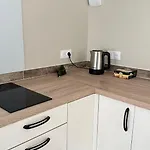 Meuble 2p 40 M2 Dans Avec Piscine A Vallauris, 4 Km De La شقة فالوريس