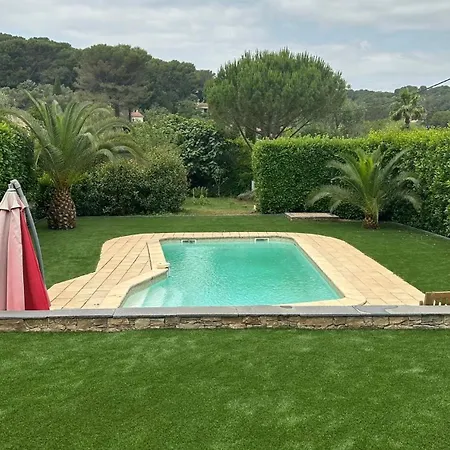 Meuble 2p 40 M2 Dans Avec Piscine A Vallauris, 4 Km De La * Vallauris
